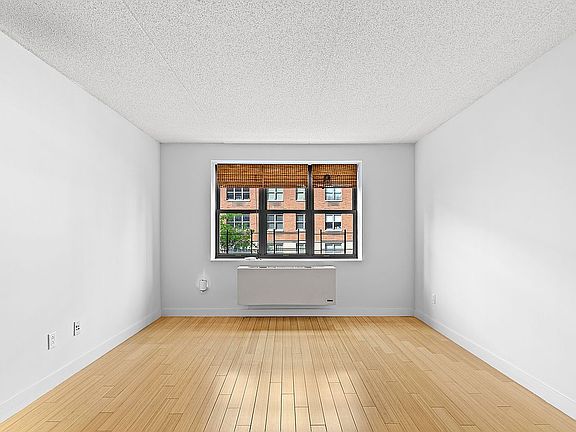 2nd image of 516 W 47th St APT S3e
