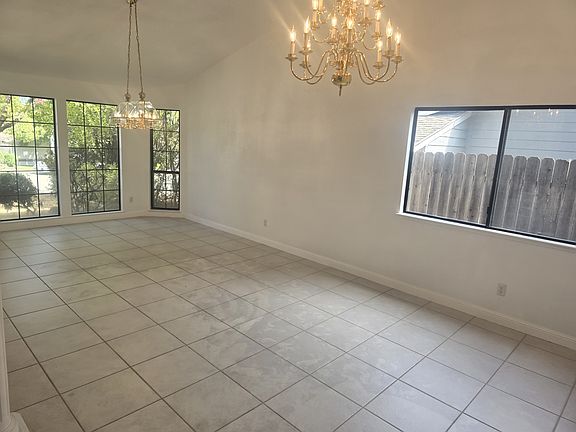 5th image of 5921 Camray Cir