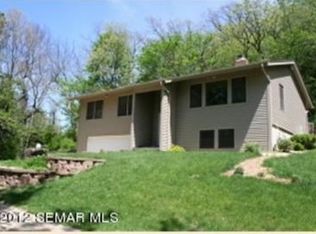 1706 Woodridge Ln NE, Rochester, MN 55906