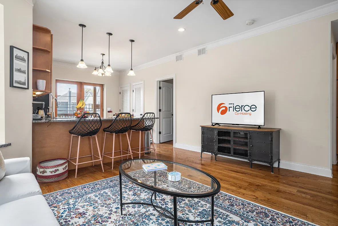 2117 W Irving Park Rd — Photo 1