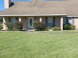 54 Navajo Dr, Picayune, MS 39466