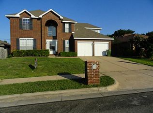 2202 Havenwood Dr, Arlington, TX 76018