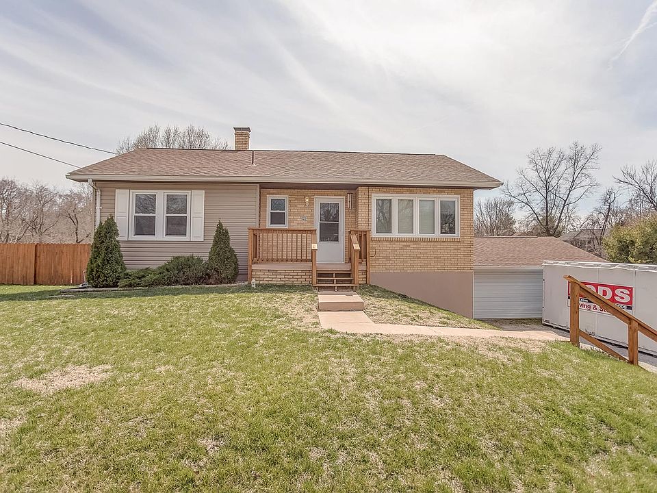 1st image of 624 Bernard Dr