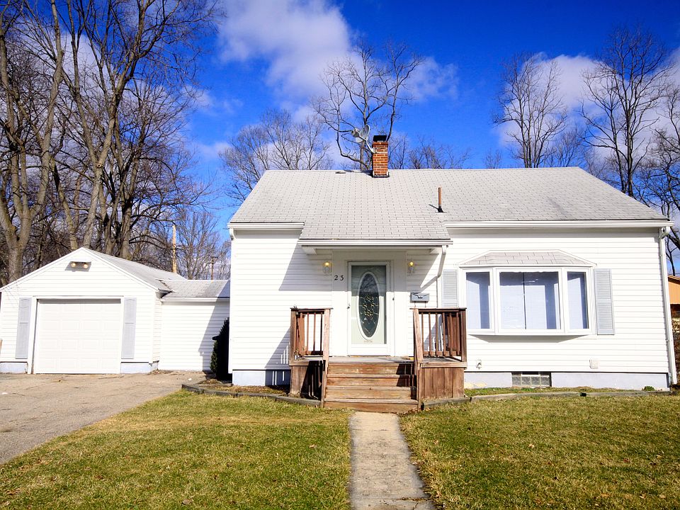 1st image of 23 Maple Hill Dr