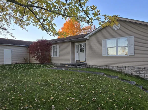 908 Point Pleasant Rd, Belington, WV 26250