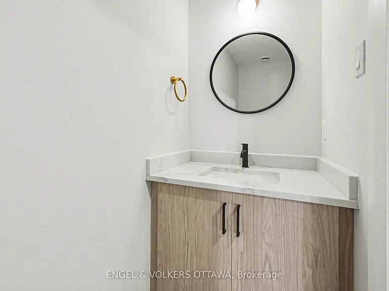35 Monk St #1 — Photo 8
