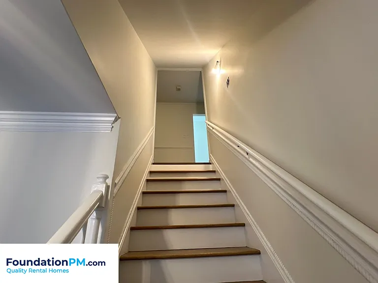 7939 Dovie Ln — Photo 16