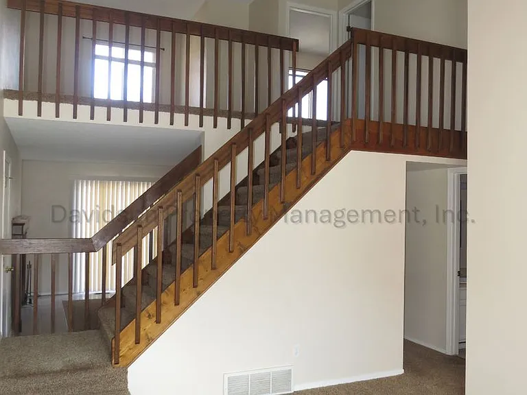7049 White Buffalo Rd — Photo 2