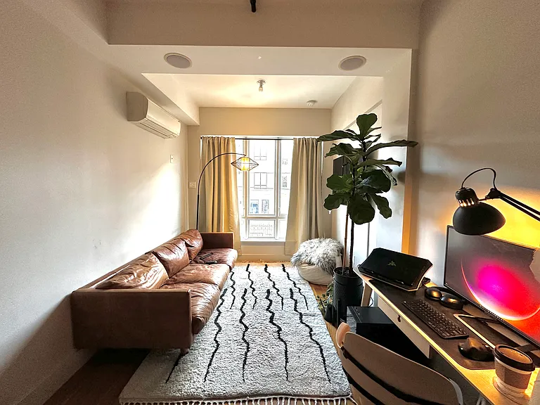 885 Dekalb Ave #401 — Photo 3