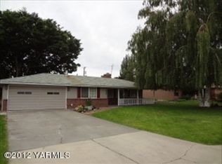 204 S 69th Ave, Yakima, WA 98908