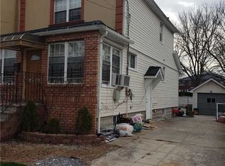 14141 255th St, Rosedale, NY 11422