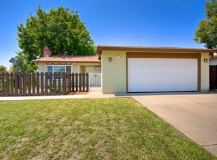 7031 Stanford Oak Dr, Sacramento, CA 95842