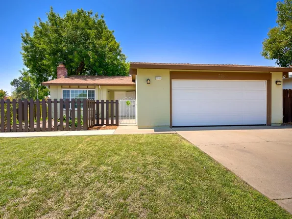 7031 Stanford Oak Dr, Sacramento, CA 95842