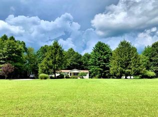 531 Old Pond Rd, Wht Sulphur S, WV 24986