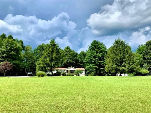 531 Old Pond Rd, Wht Sulphur S, WV 24986