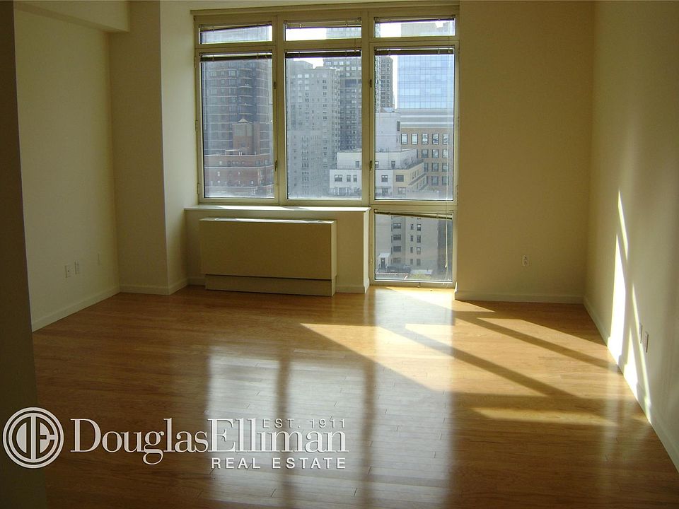 2nd image of 123 E 54th St APT 9F