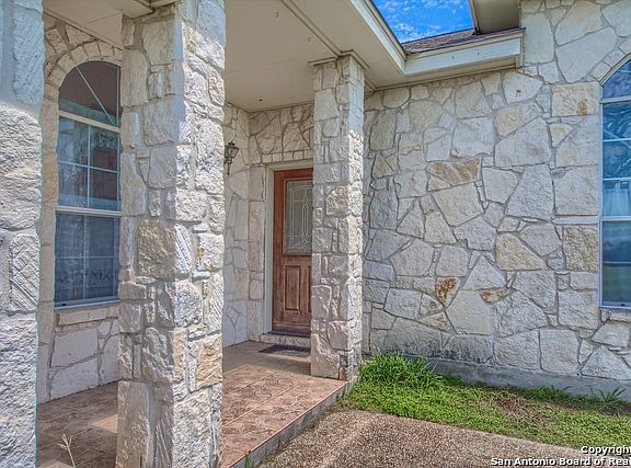 3rd image of 133 Texas Heritage Dr