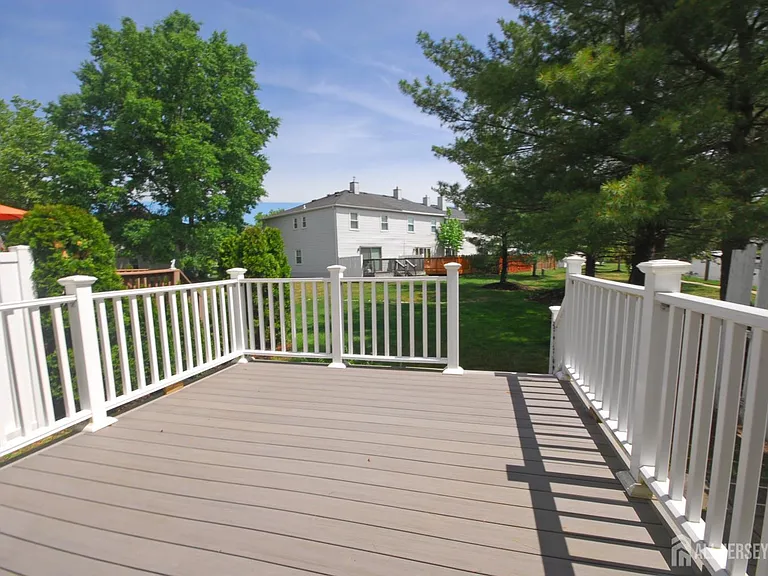 1 Orchid Ct — Photo 31