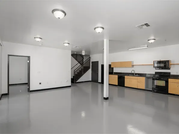 Arbor Lofts, 661 W Lancaster Blvd Unit 201, Lancaster, CA 93534
