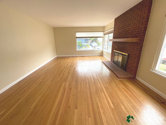 5th image of 3390 Fleetwood Dr