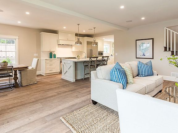 Live, Cook, and Dine Here