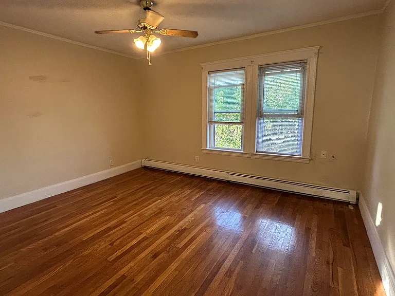 31 Harvard St #2 — Photo 4