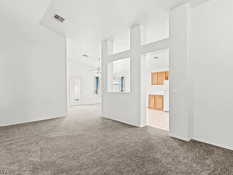 1815 Stablegate Ave — Photo 2