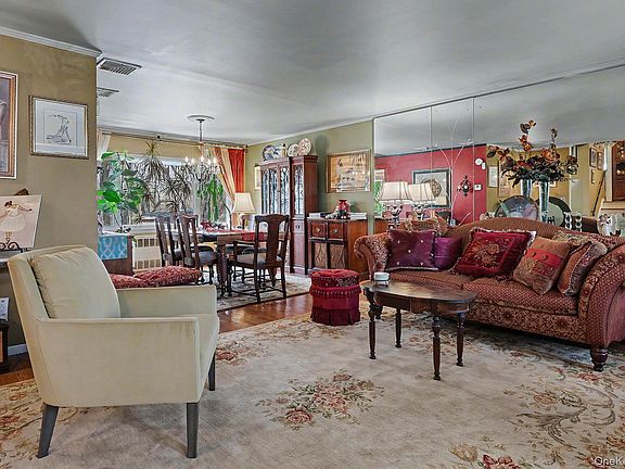 5th image of 24 Cedar Road