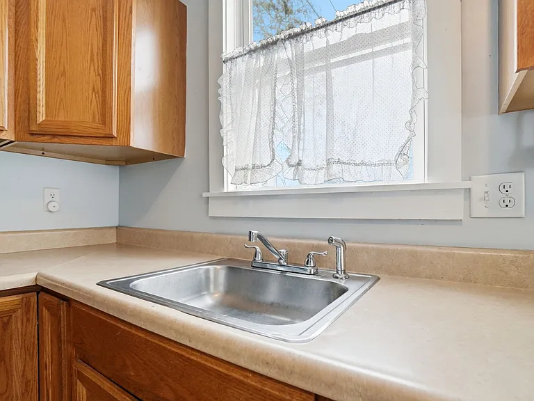 214 E Hudson St #212 — Photo 18