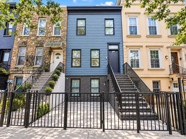 198 Cornelia St, Brooklyn, NY 11221