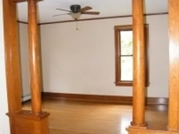 128 W Falls St, Ithaca, NY 14850