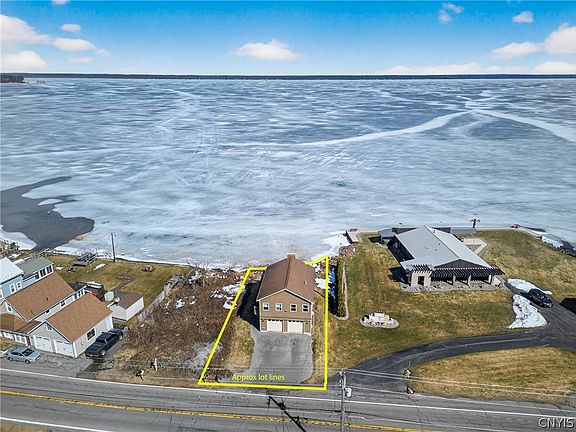 4th image of 7113 Lakeshore Rd