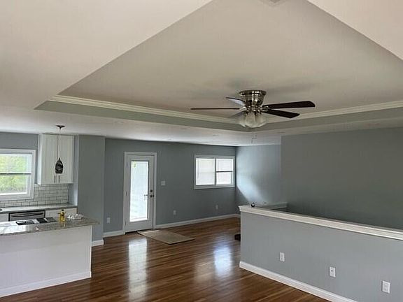 5th image of 3141 Chatham Dr