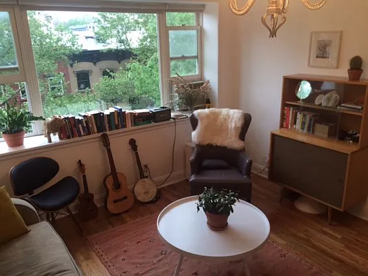 Rented by RBM Brokerage | media 20