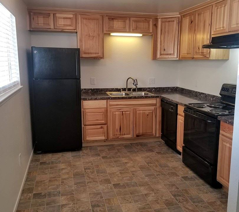 1st image of 300 S Pratt Ave APT 4