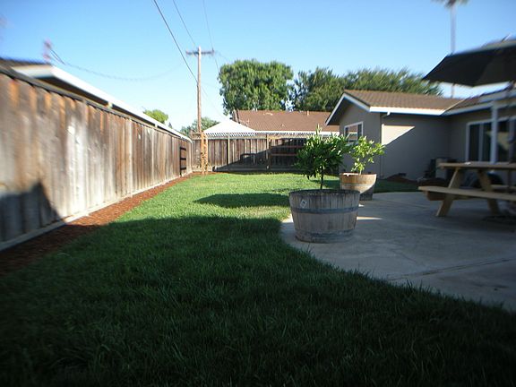 Private Lovely Backyard 