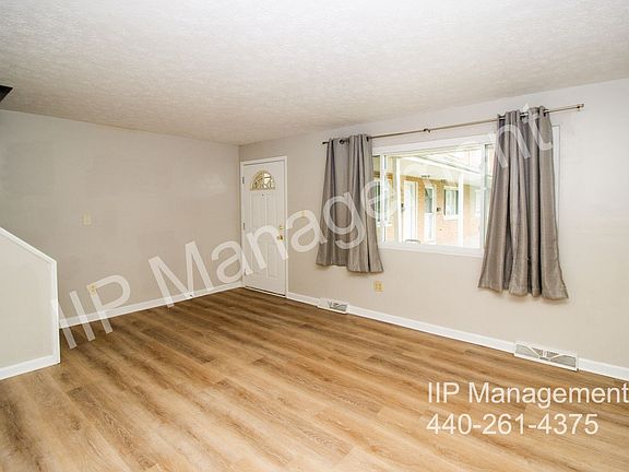 4th image of 4871 Banbury Ct APT 11