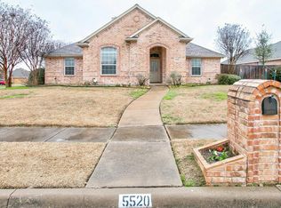 5520 Pico Ln, Benbrook, TX 76126
