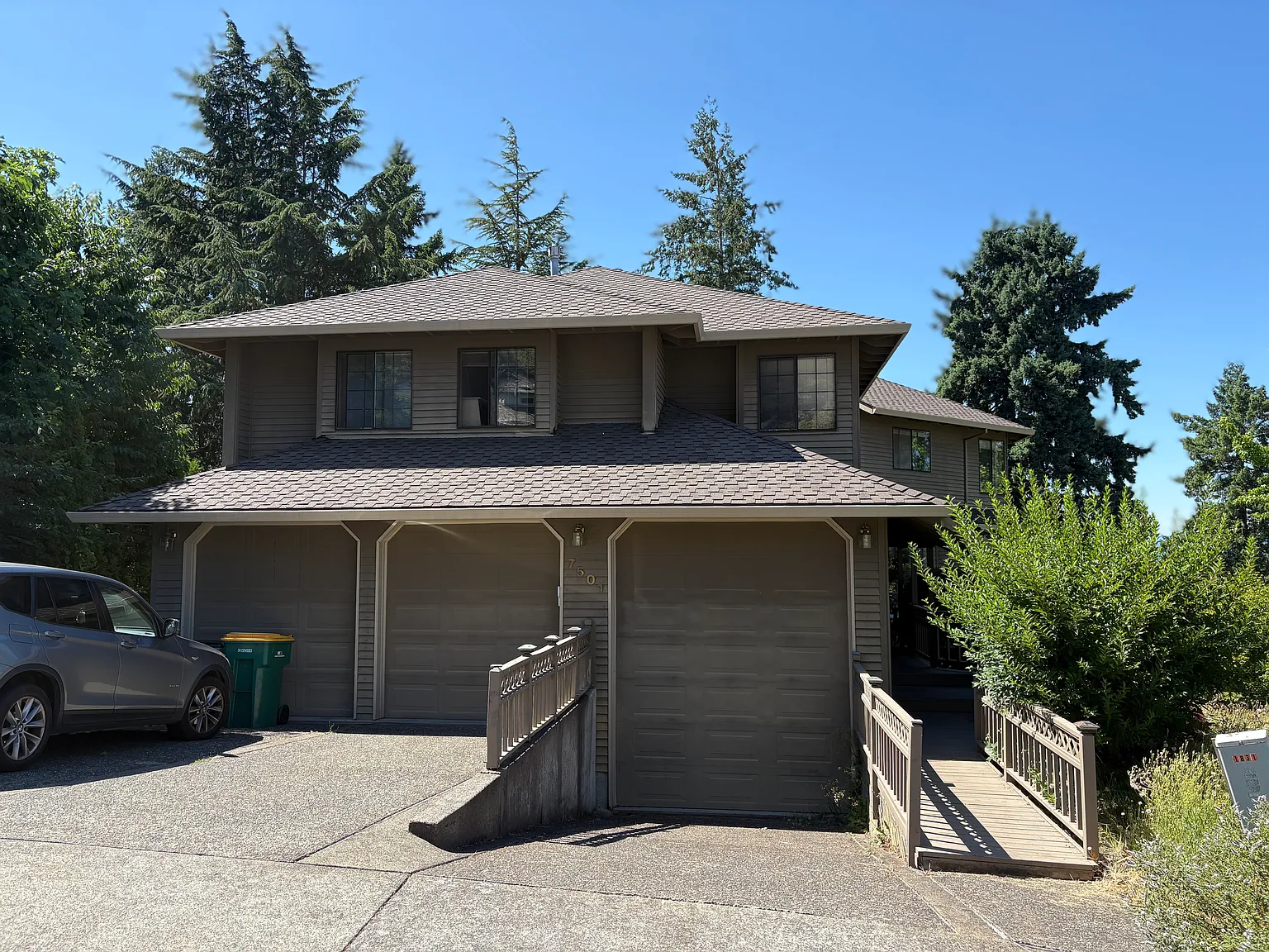 7501 SW 195th Pl — Photo 1
