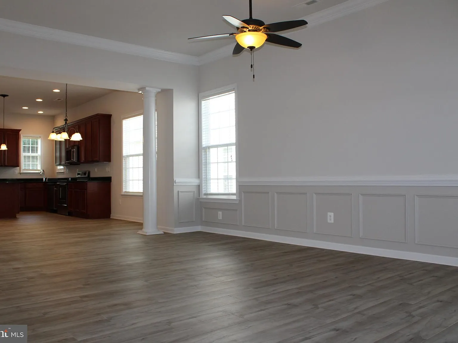 3 bed, 2438 sqft, $2,900 — Photo 3