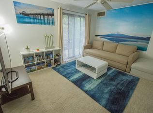 19 Village Hill Ln APT 5, Natick, MA 01760