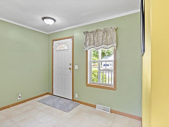 4th image of 5200 Chianti Cir