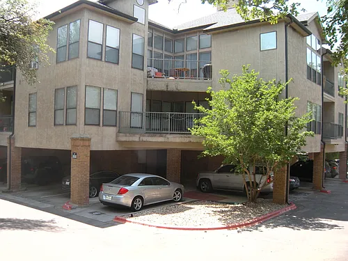 1910 Robbins Pl #210 Photo 1