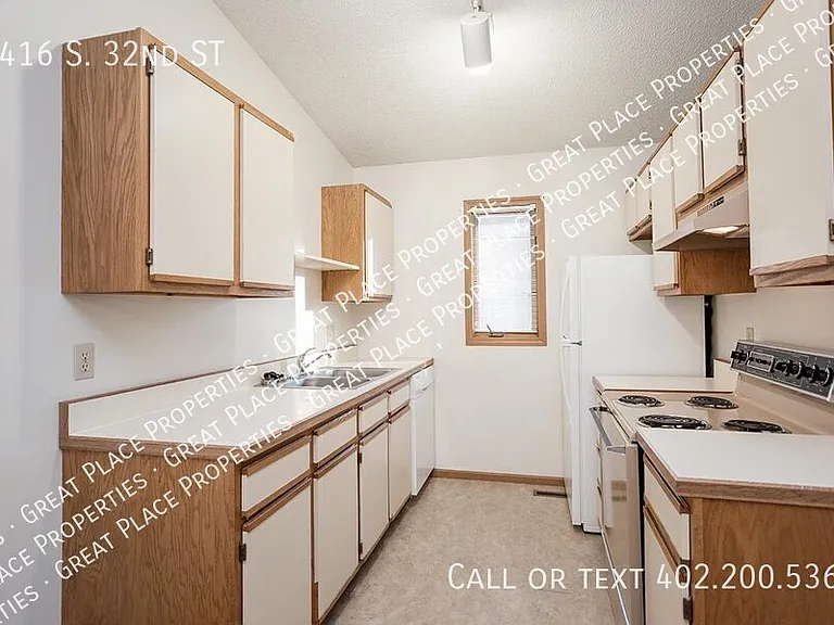 5416 S 32nd St — Photo 7