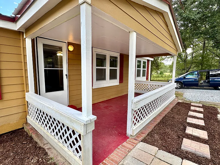 18 Glenhaven Rd — Photo 2