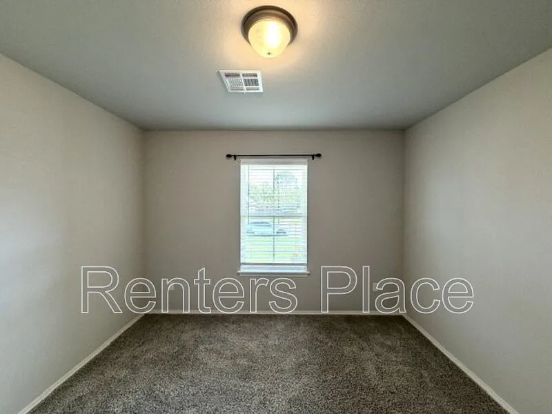 4 bed, 3.0 bath, 2125 sqft, $2,495 — Photo 3