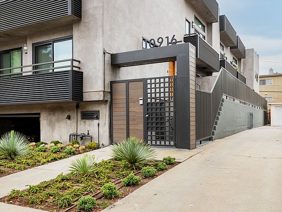 3rd image of 10916 Peach Grove St APT 2