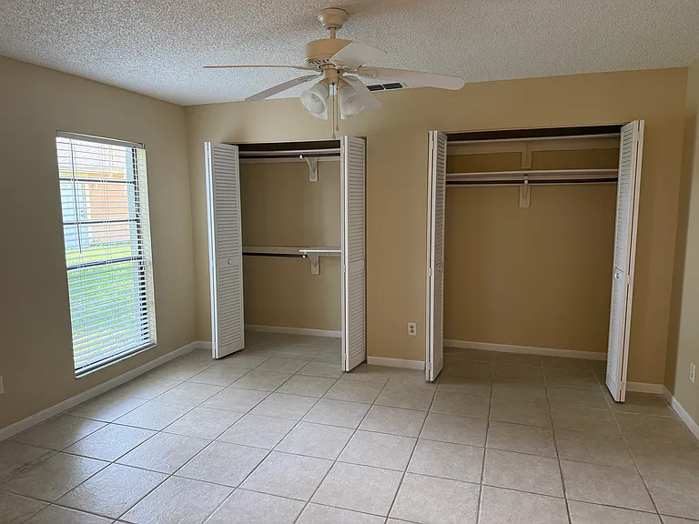 1307 W Redbud St — Photo 11