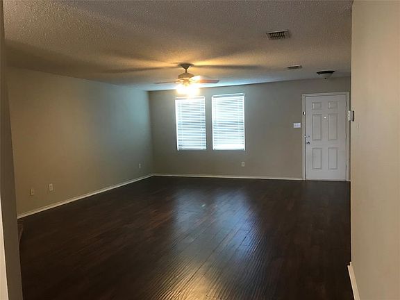 3rd image of 1701 Sierra Meadow Ln