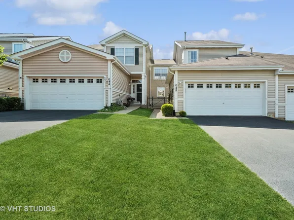 648 N Fox Trl, Round Lake, IL 60073